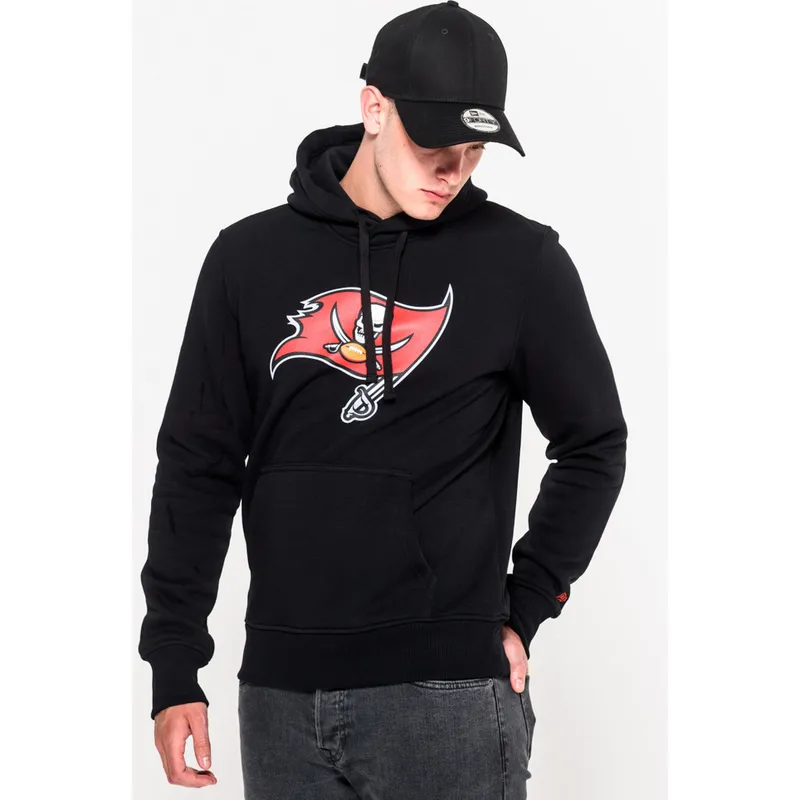 sweatshirt-med-haette-sort-pullover-hoodie-fra-tampa-bay-buccaneers-nfl-af-new-era sweatshirt-med-haette-sort-pullover-hoodie-fra-tampa-bay-buccaneers-nfl-af-new-era