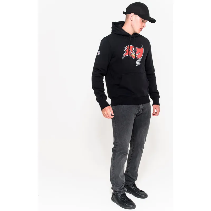 sweatshirt-med-haette-sort-pullover-hoodie-fra-tampa-bay-buccaneers-nfl-af-new-era sweatshirt-med-haette-sort-pullover-hoodie-fra-tampa-bay-buccaneers-nfl-af-new-era
