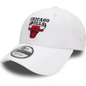 kasketter-buet-hvid-justerbar-rem-9forty-washed-fra-chicago-bulls-nba-af-new-era