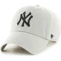 lysegra-new-york-yankees-mlb-clean-up-kasket-med-buet-skygge-fra-47-brand