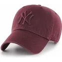 buet-kasket-bordeaux-med-bordeaux-logoer-af-new-york-yankees-mlb-clean-up-fra-47-brand