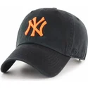 sort-buet-kasket-med-orange-new-york-yankees-logo-mlb-clean-up-fra-47-brand