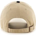 beige-buet-kasket-med-sort-skygge-fra-new-york-yankees-mlb-clean-up-fra-47-brand