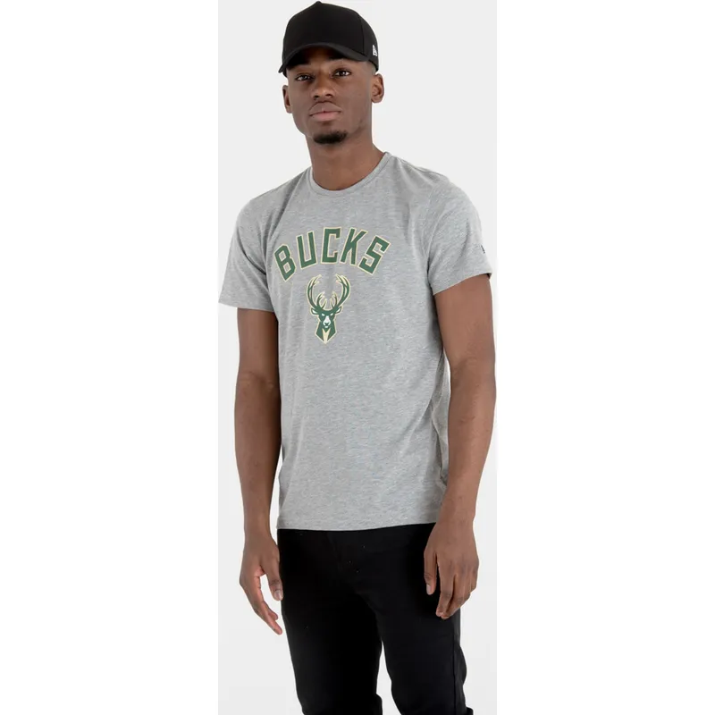 t-shirt-kort-aerme-gra-de-fra-milwaukee-bucks-nba-af-new-era