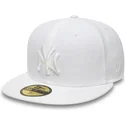 hvid-justerbar-flad-kasket-59fifty-white-on-white-fra-new-york-yankees-mlb-fra-new-era