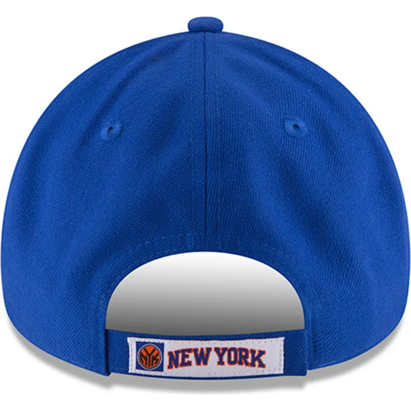 justerbar-bla-kurvet-kasket-9forty-the-league-fra-new-york-knicks-nba-fra-new-era