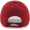 rod-justerbar-kasket-med-buet-skygge-og-klassisk-philadelphia-phillies-logo-mlb-mvp-cooperstown-fra-47-brand