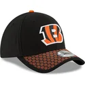 cincinnati-bengals-nfl-new-era-39thirty-sideline-sort-og-orange-buet-justerbar-kasket