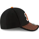 cincinnati-bengals-nfl-new-era-39thirty-sideline-sort-og-orange-buet-justerbar-kasket