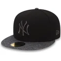 sort-justerbar-flad-kasket-med-logo-og-gra-skygge-59fifty-grey-collection-af-new-york-yankees-mlb-fra-new-era