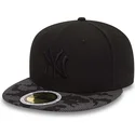 sort-justerbar-flat-kasket-med-sort-logo-59fifty-night-time-fra-new-york-yankees-mlb-fra-new-era