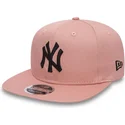 new-era-new-york-yankees-mlb-9fifty-true-originators-justerbar-lyserod-flat-cap-med-sort-logo