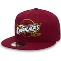 kasketter-flad-rod-snapback-til-barn-9fifty-classic-fra-cleveland-cavaliers-nba-af-new-era