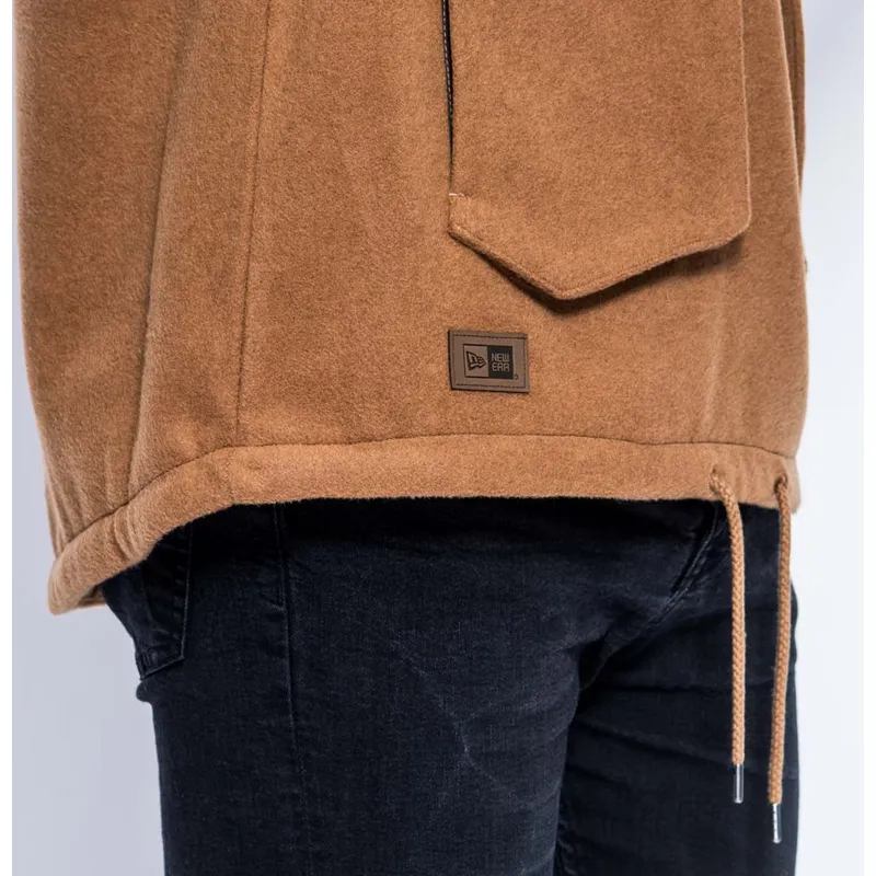 sweatshirt-med-haette-brun-fra-sudadera-con-capucha-marron-pullover-hoody-premium-classics-af-new-era sweatshirt-med-haette-brun-fra-sudadera-con-capucha-marron-pullover-hoody-premium-classics-af-new-era