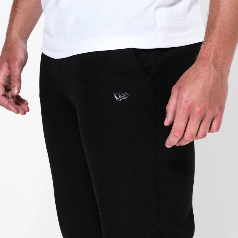 bukser-lange-bukser-sort-jogger-stealth-fra-new-york-yankees-mlb-af-new-era