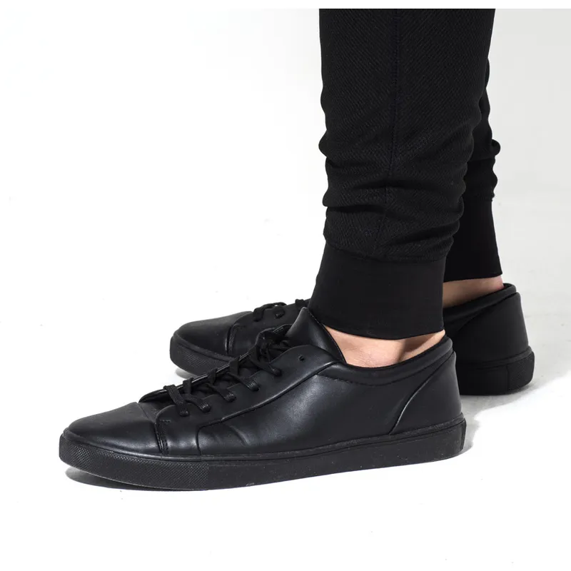 bukser-lange-bukser-sort-jogger-stealth-fra-new-york-yankees-mlb-af-new-era