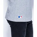 t-shirt-kort-aerme-gra-badge-fra-new-york-yankees-mlb-af-new-era