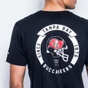 t-shirt-kort-aerme-sort-helmet-fra-tampa-bay-buccaneers-nfl-af-new-era