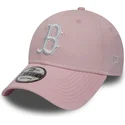 justerbar-lyserod-9forty-essential-kasket-med-buet-skygge-fra-boston-red-sox-mlb-fra-new-era
