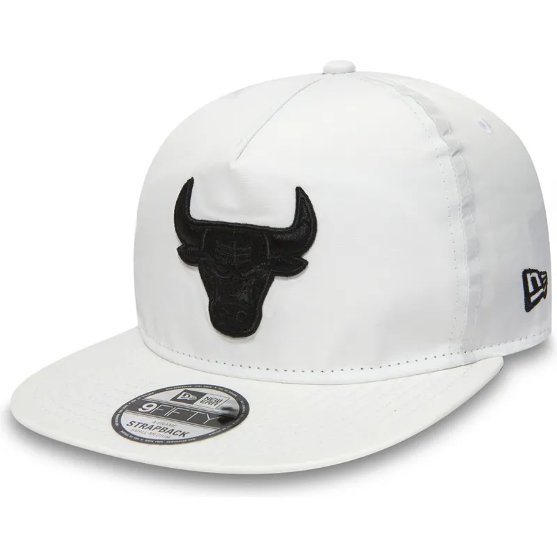 kasketter-flad-hvid-snapback-til-barn-9fifty-a-frame-premium-sport-fra-chicago-bulls-nba-af-new-era
