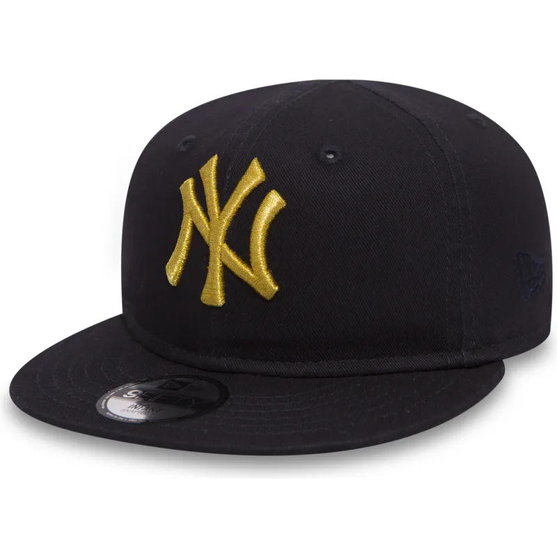 new-era-new-york-yankees-mlb-9fifty-golden-sort-flad-kasket-til-drenge-med-guldlogo-snapback