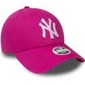 justerbar-9forty-essential-lyserod-buet-kasket-fra-new-york-yankees-mlb-af-new-era