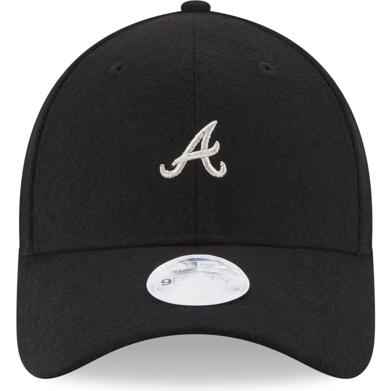 kasketter-buet-sort-justerbar-rem-9forty-melton-fra-atlanta-braves-mlb-af-new-era