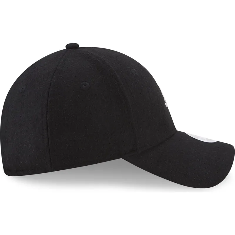 kasketter-buet-sort-justerbar-rem-9forty-melton-fra-atlanta-braves-mlb-af-new-era