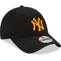 kasketter-buet-sort-justerbar-rem-9forty-league-essential-neon-fra-new-york-yankees-mlb-af-new-era