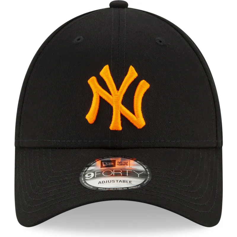 kasketter-buet-sort-justerbar-rem-9forty-league-essential-neon-fra-new-york-yankees-mlb-af-new-era