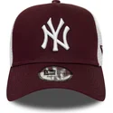 new-york-yankees-mlb-essential-a-frame-bordeaux-og-hvid-trucker-cap-fra-new-era