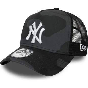 new-era-new-york-yankees-mlb-essential-camo-a-frame-sort-camouflage-trucker-kasket-med-hvidt-logo