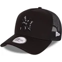 sort-trucker-kasket-med-sort-camouflage-logo-infill-a-frame-fra-new-york-yankees-mlb-fra-new-era