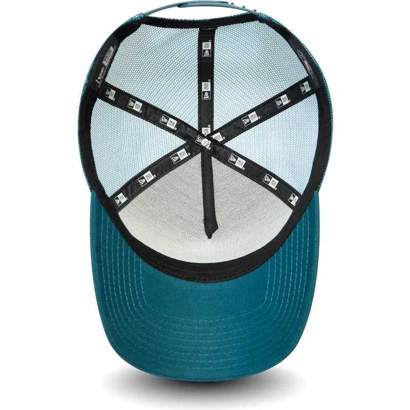 bla-trucker-kasket-med-sort-logo-league-essential-a-frame-af-new-york-yankees-mlb-fra-new-era