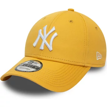 New Era Curved Brim 9FORTY League Essential New York Yankees MLB Yellow Adjustable Cap