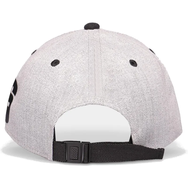 gra-og-sort-justerbar-buet-kasket-med-tom-clancy-s-rainbow-six-siege-logo-fra-difuzed