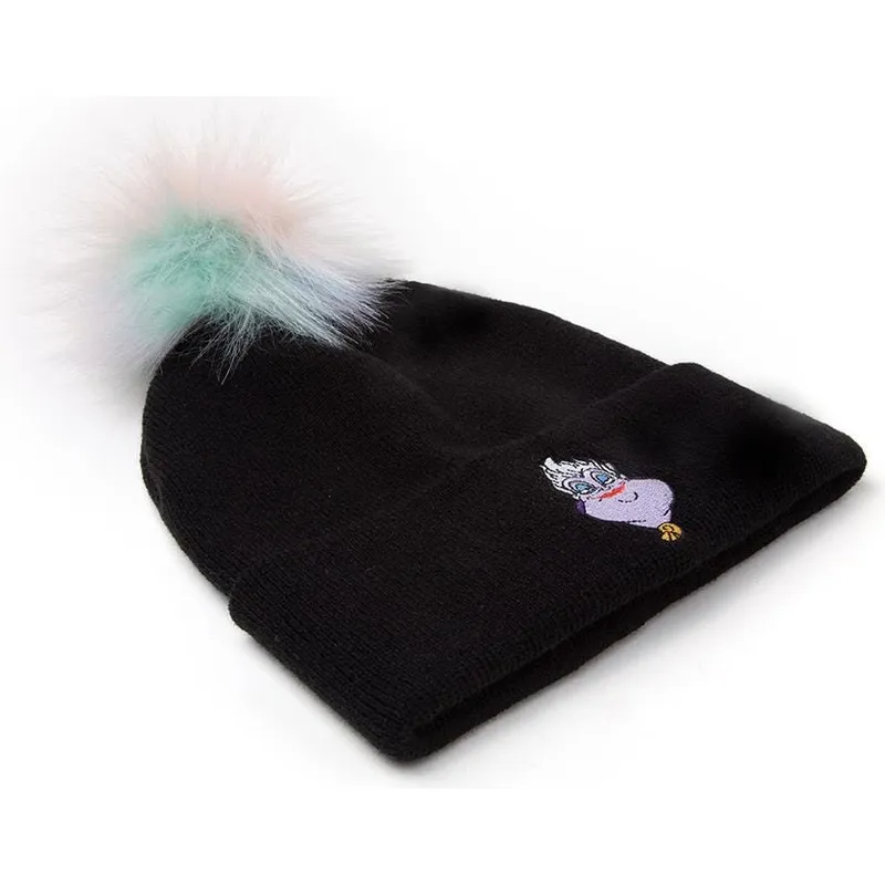 sort-hue-med-pompon-ursula-den-lille-satisfying-disney-fra-difuzed