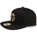flad-sort-snapback-kasket-t-rex-dinosaur-jurassic-park-fra-difuzed