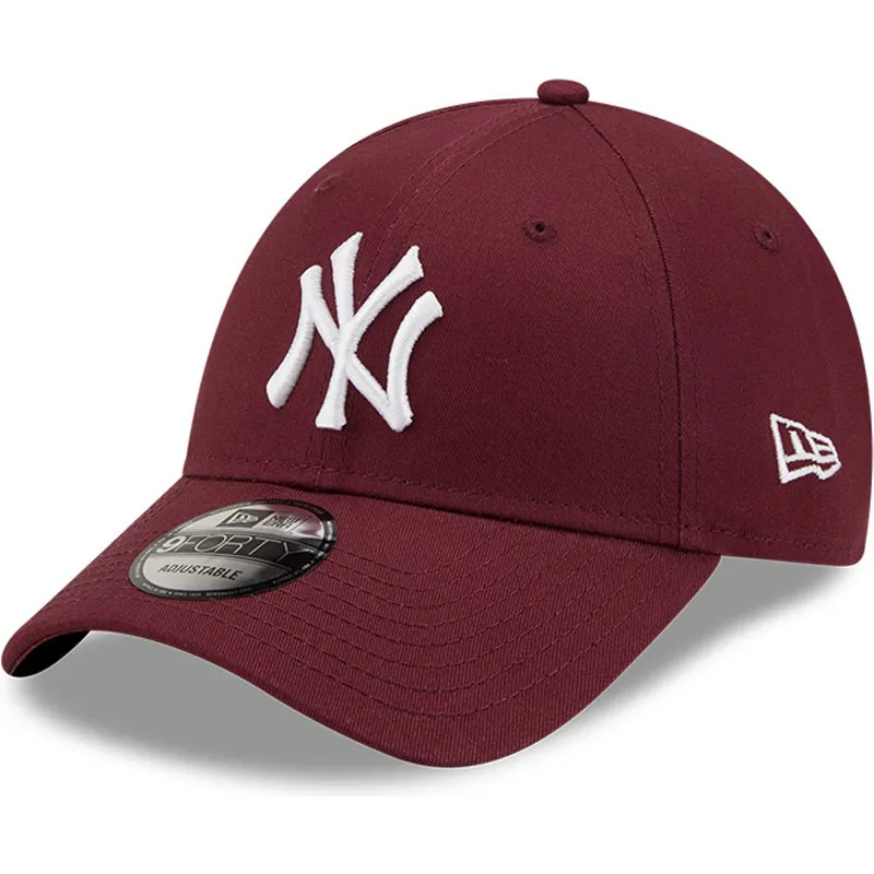 kasketter-buet-rod-justerbar-rem-granate-9forty-league-essential-fra-new-york-yankees-mlb-af-new-era