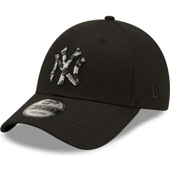 sort-justerbar-9forty-camo-infill-kasket-med-buet-skygge-fra-new-york-yankees-mlb-fra-new-era