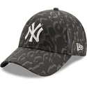 buet-kasket-sort-camouflage-justerbar-9forty-all-over-camo-fra-new-york-yankees-mlb-fra-new-era