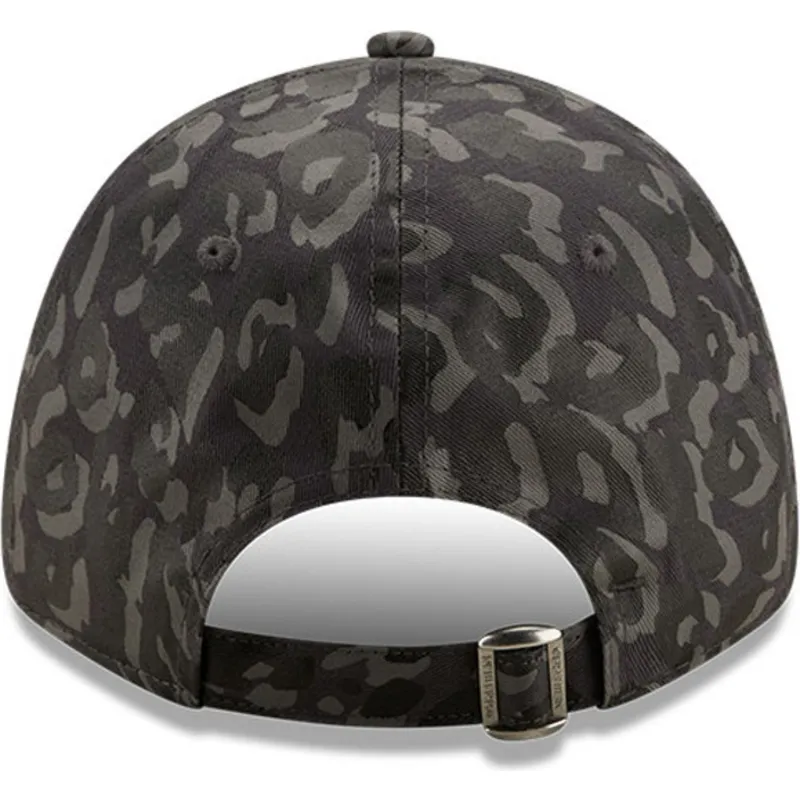 buet-kasket-sort-camouflage-justerbar-9forty-all-over-camo-fra-new-york-yankees-mlb-fra-new-era