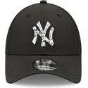 justerbar-sort-buet-kasket-9forty-sports-clip-new-york-yankees-mlb-fra-new-era