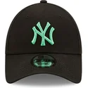 new-era-mlb-new-york-yankees-9forty-league-essential-sort-justerbar-kasket-med-gron-logo