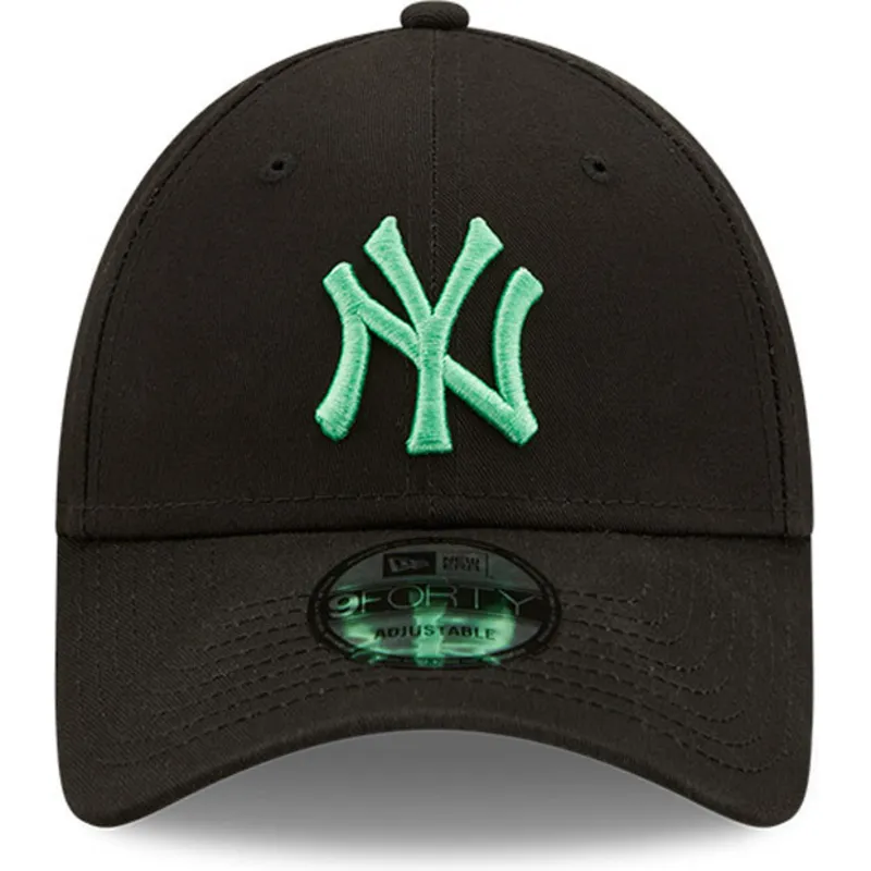 kasketter-buet-sort-justerbar-rem-9forty-league-essential-fra-new-york-yankees-mlb-af-new-era