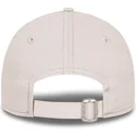 beige-justerbar-kurvet-kasket-til-drenge-med-brunt-logo-9forty-league-essential-fra-new-york-yankees-mlb-af-new-era