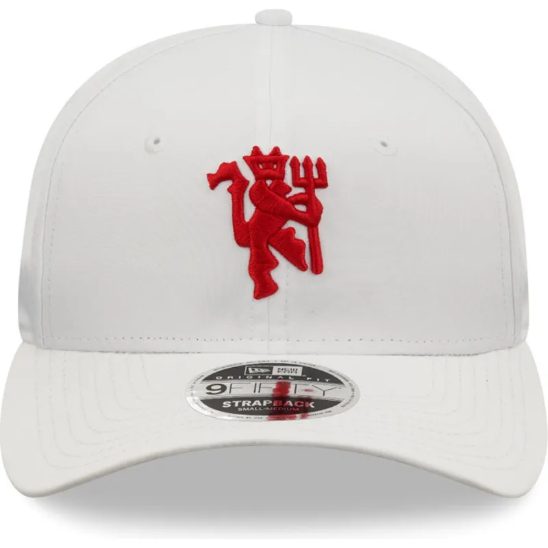 kasketter-buet-hvid-justerbar-rem-9fifty-fra-manchester-united-football-club-premier-league-af-new-era kasketter-buet-hvid-justerbar-rem-9fifty-fra-manchester-united-football-club-premier-league-af-new-era
