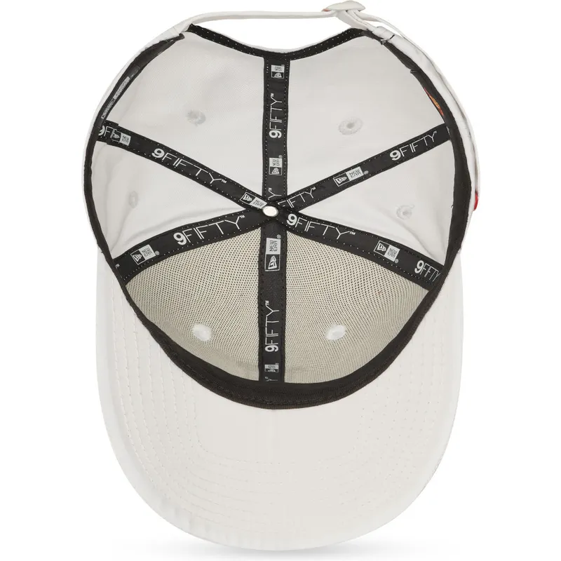 kasketter-buet-hvid-justerbar-rem-9fifty-fra-manchester-united-football-club-premier-league-af-new-era kasketter-buet-hvid-justerbar-rem-9fifty-fra-manchester-united-football-club-premier-league-af-new-era