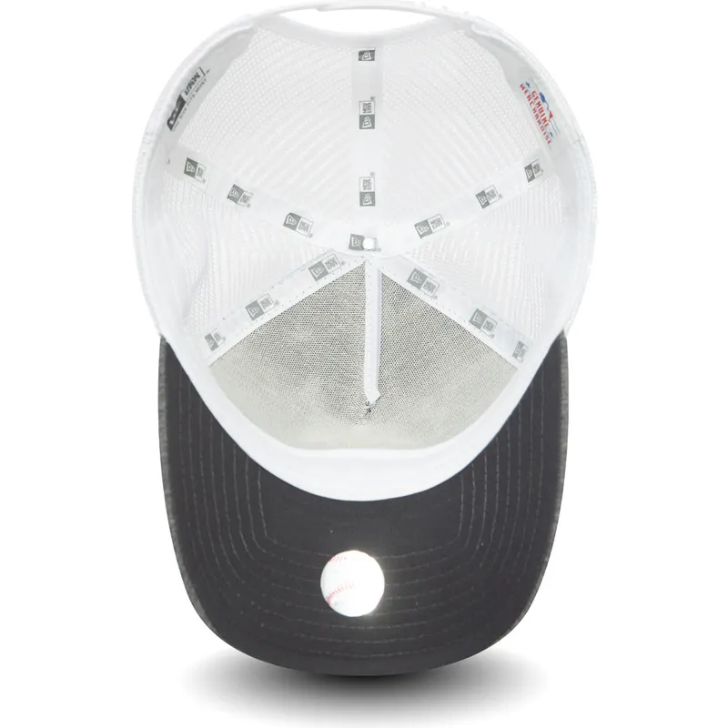 morkegra-og-hvid-trucker-kasket-a-frame-jersey-essential-fra-new-york-yankees-mlb-fra-new-era