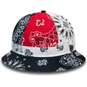 spande-marinebla-fra-bucket-azul-marino-rojo-y-blanco-paisley-explorer-af-new-era